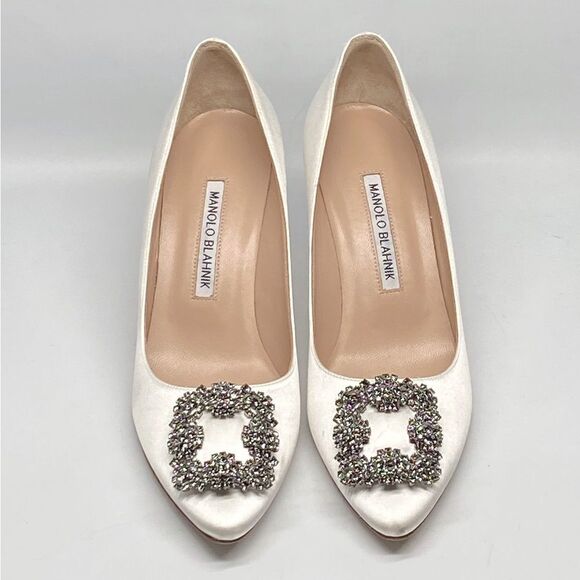 Manolo Blahnik Hangisi 70MM Crystal Buckle Satin Pumps size 37 - Picture 3 of 16